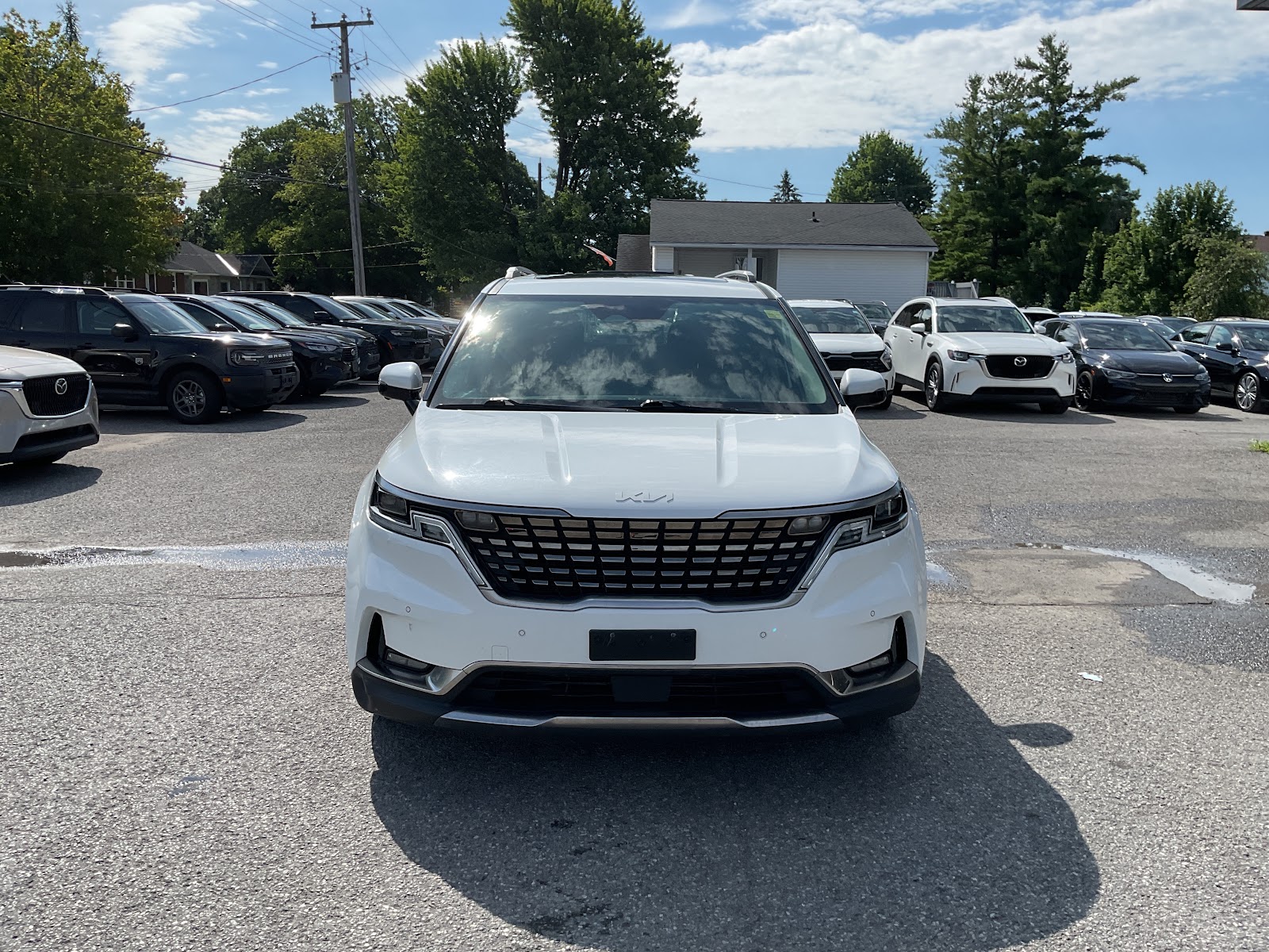2024 KIA CARNIVAL SX — photo 2