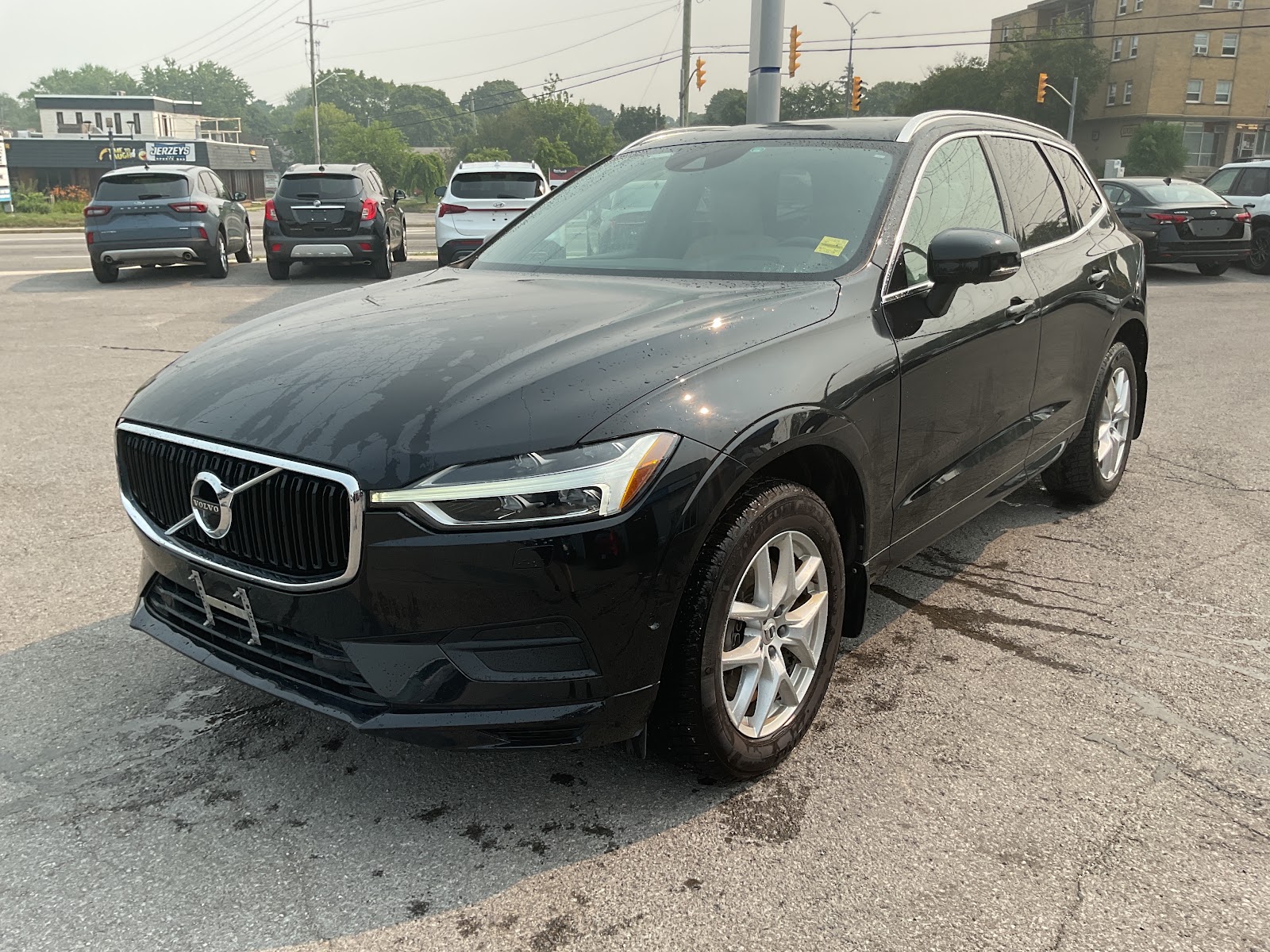2019 VOLVO XC60 MOMENTUM