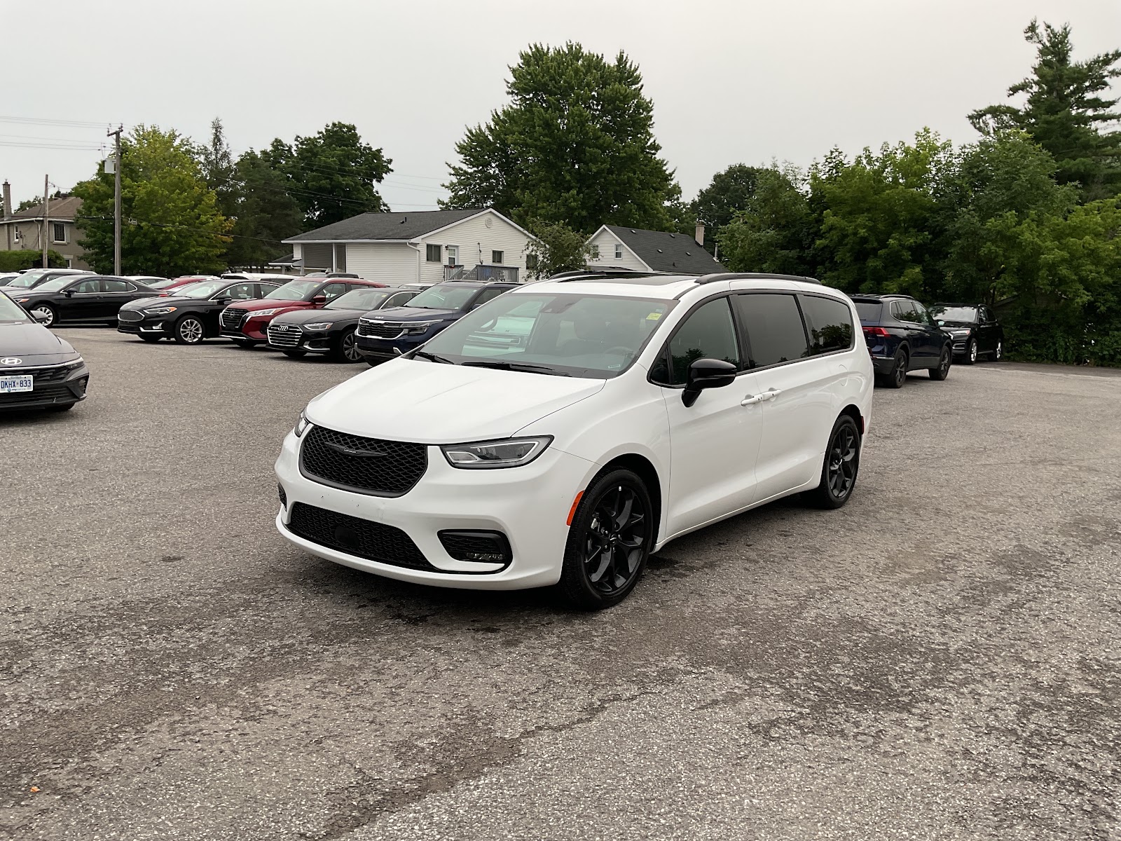 2024 CHRYSLER PACIFICA TOURING-L